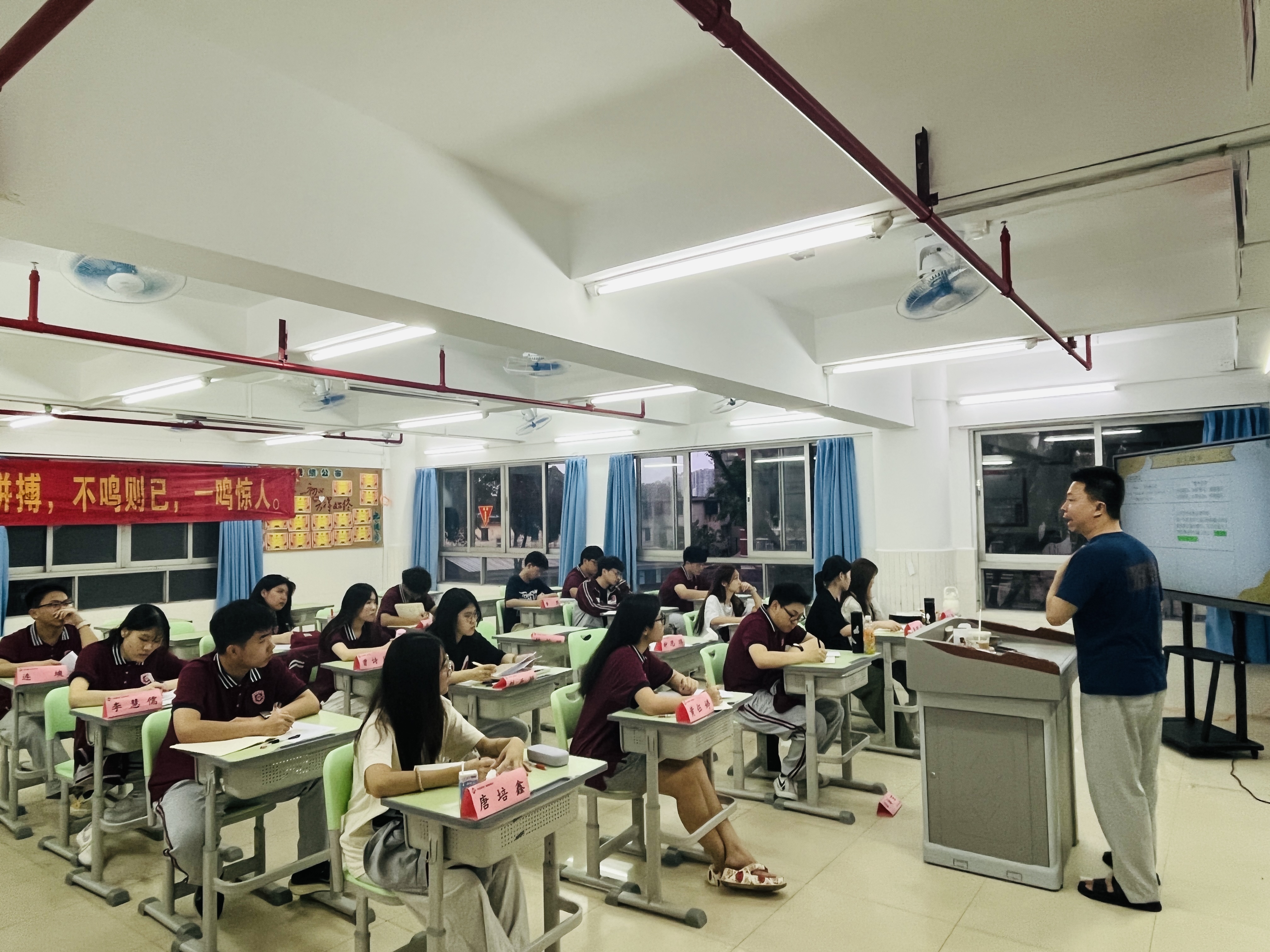 2026广州本地春季高考补习辅导学校-华耀教育甄选