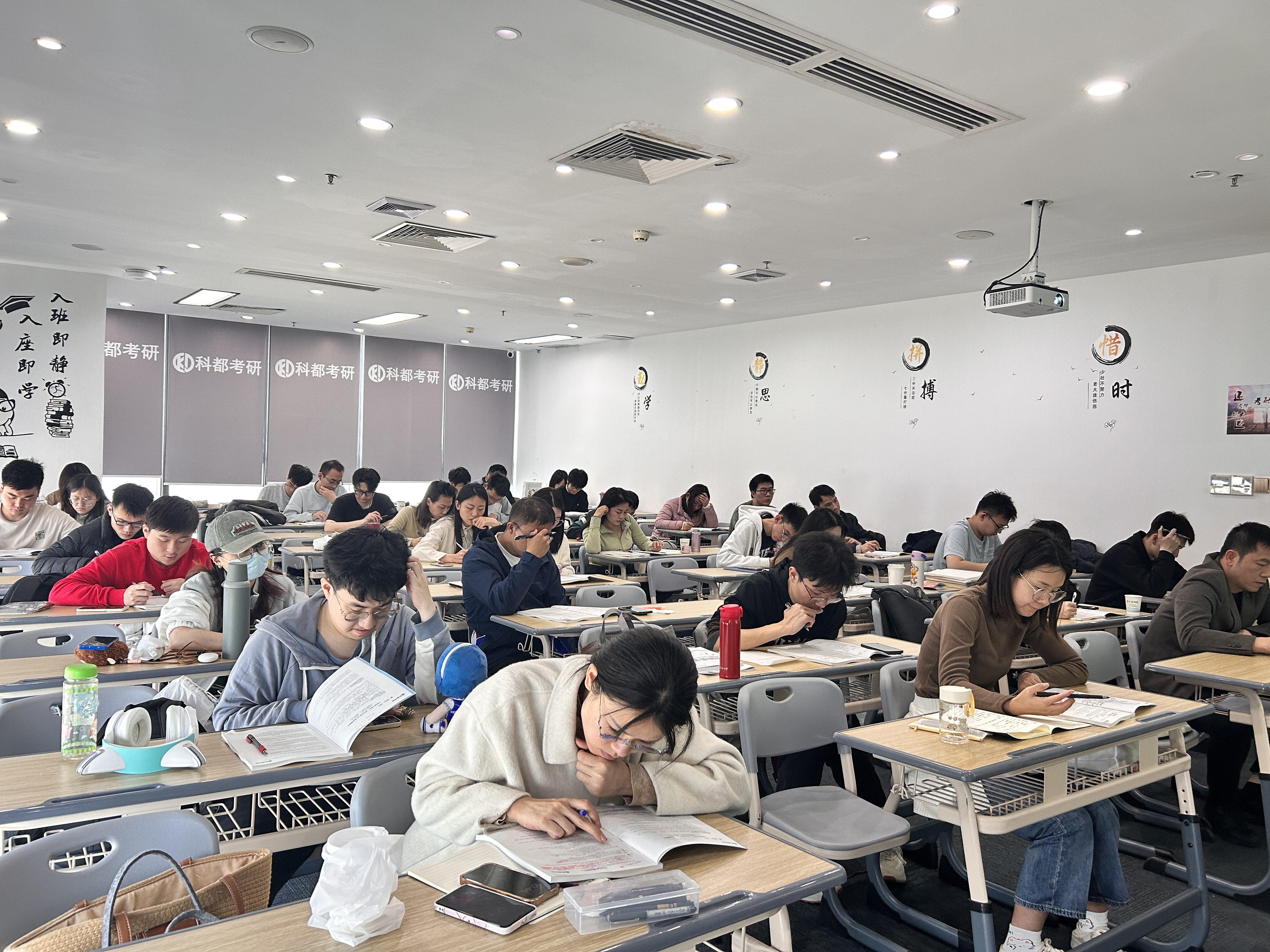 2025深圳考研半年集训营十大排行名单出炉-科都教育